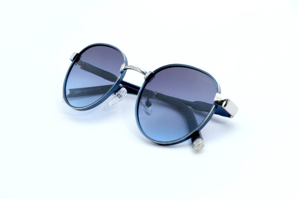 Pitruoptical_Blue_Cricle